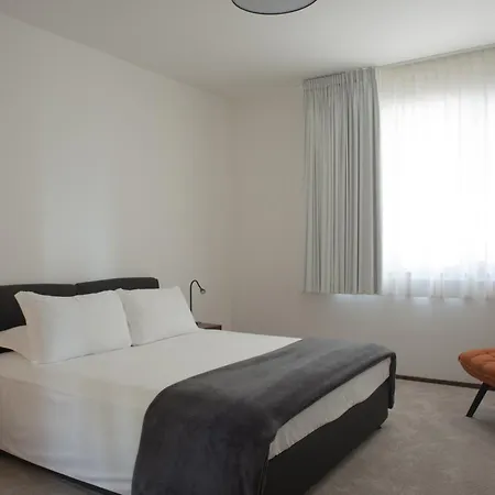 Apartman Olivo - By Myhomeincomo